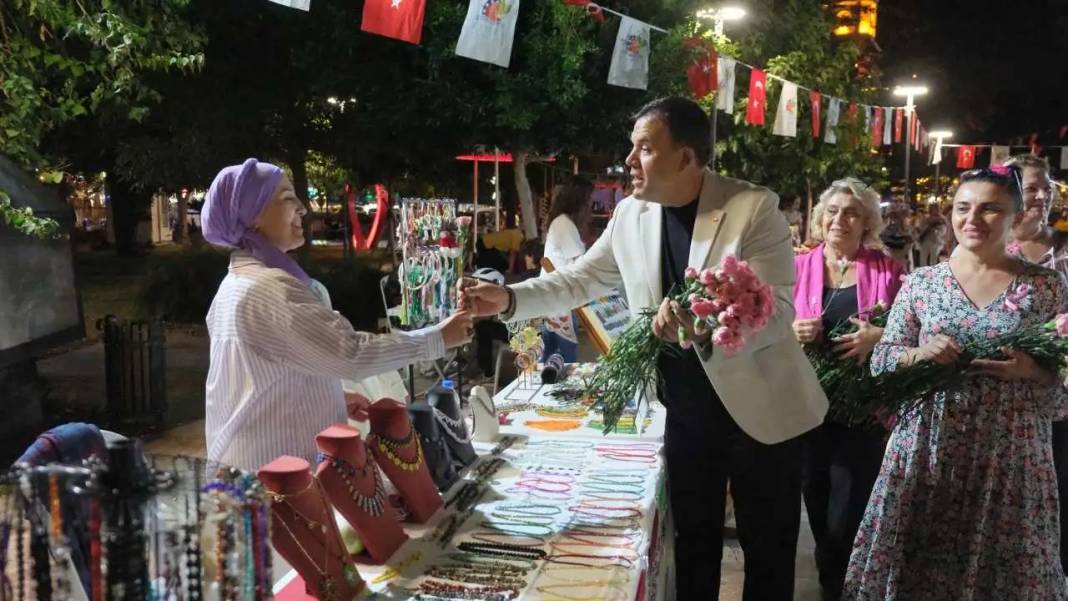 Kemer’de Pembe Balonlar Meme Kanseri Farkındalığı İçin Havalandı 4